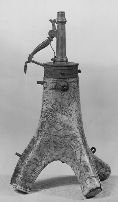 poire à poudre / Museum Mayer van den Bergh