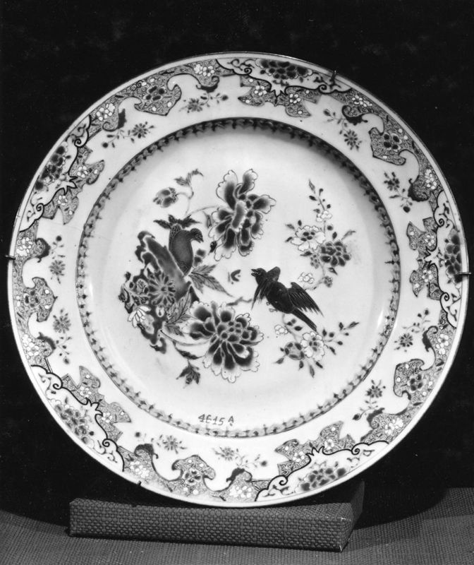 plat / Musées Royaux d'Art et d'Histoire