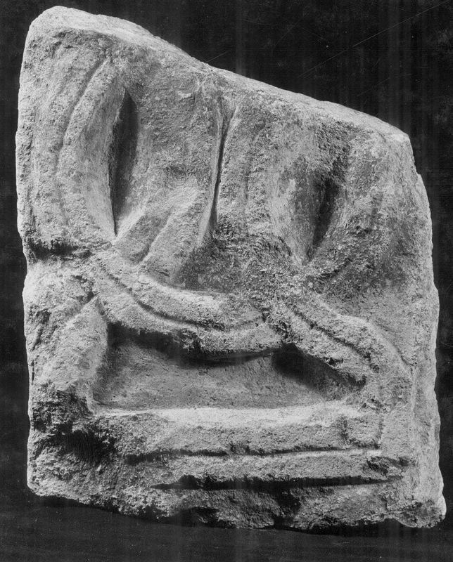pilier / Musée Curtius
