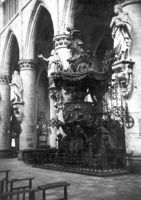 A124877