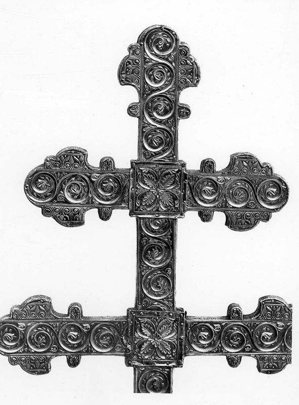 croix-reliquaire à double-travers