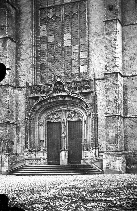 encadrement de porte / Kerk O.L.Vrouw over de Dijle