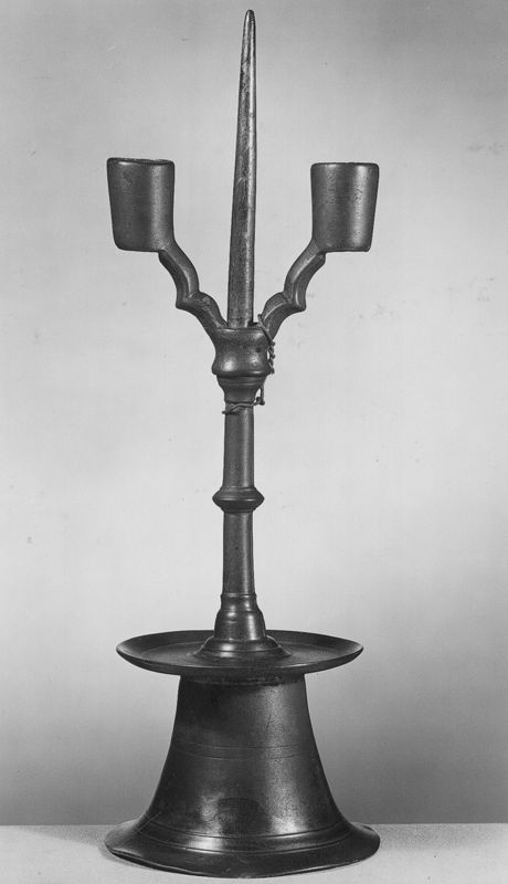 candélabre d'église / Museum Mayer van den Bergh