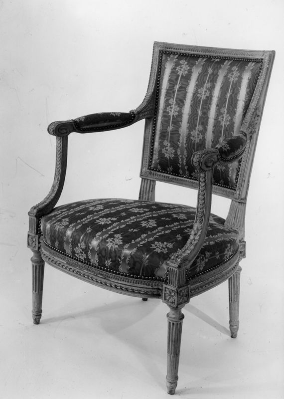 fauteuil[meuble] / Musées Royaux d'Art et d'Histoire