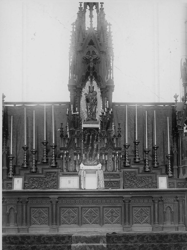 autel majeur / Kerk O.L.Vrouw van Laken