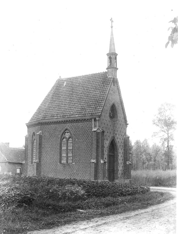 chapelle routière / Kapel van het H. Hart