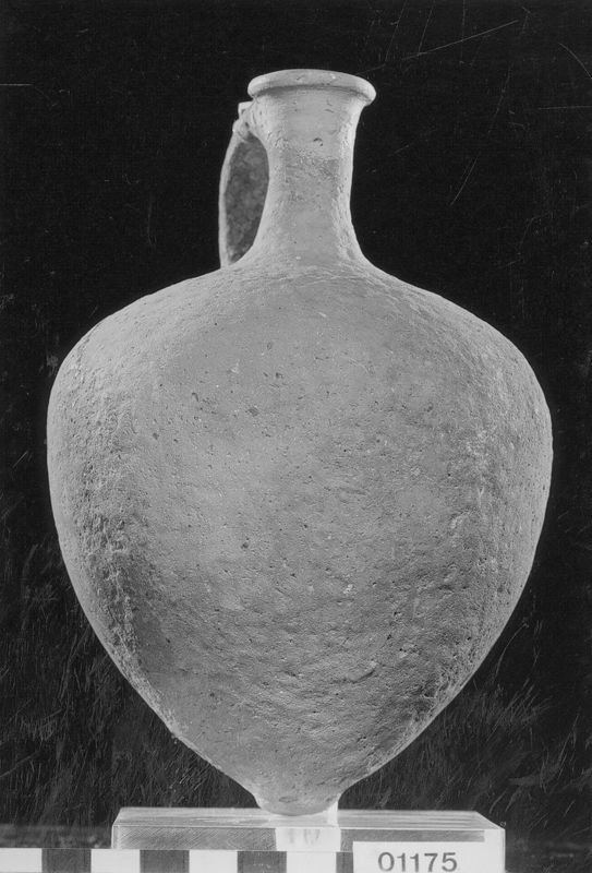 vase / Musées Royaux d'Art et d'Histoire