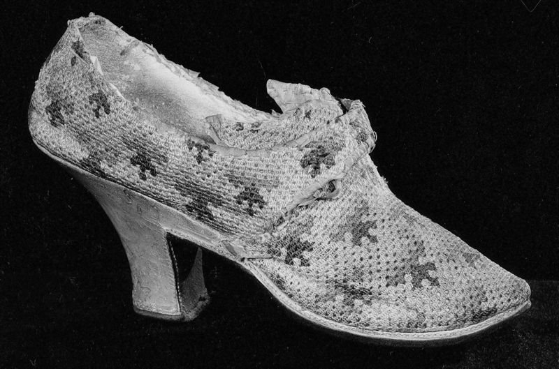 chaussure / Musées Royaux d'Art et d'Histoire