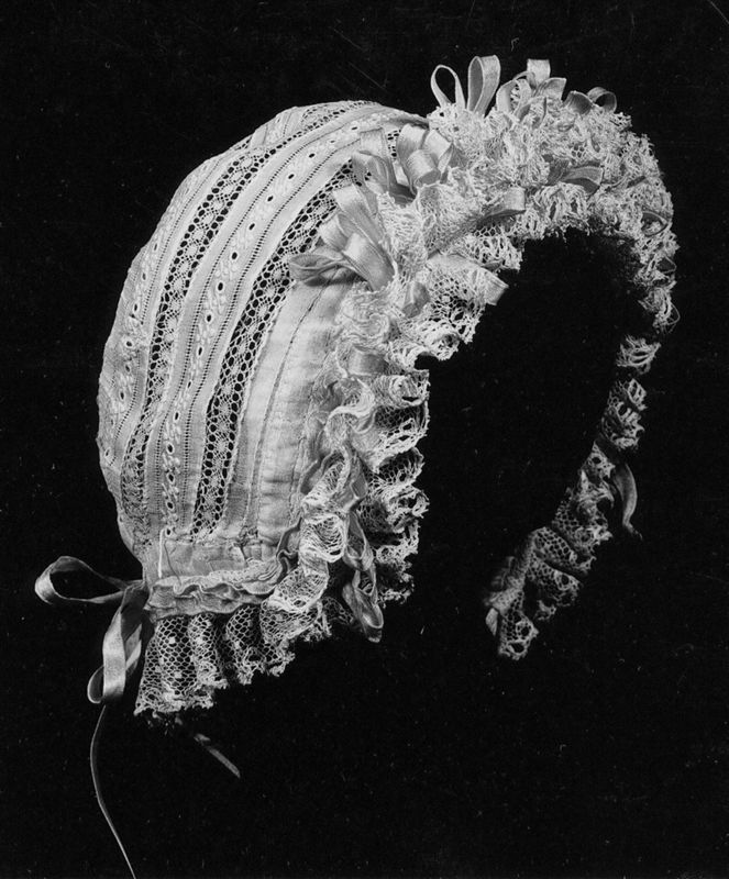 bonnet[couvre-chef] / Musées Royaux d'Art et d'Histoire