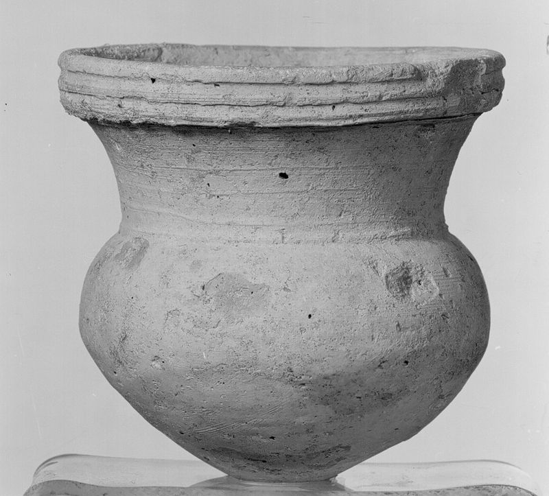 vase / Musées Royaux d'Art et d'Histoire