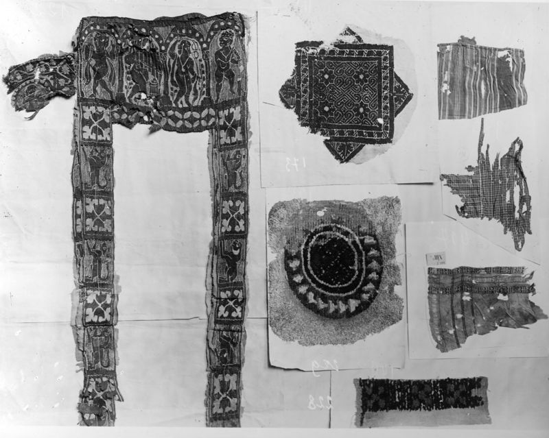 textile[fragment] / Musées Royaux d'Art et d'Histoire