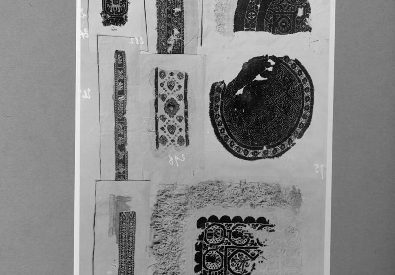 coussin / Musées Royaux d'Art et d'Histoire