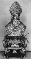 B000902
