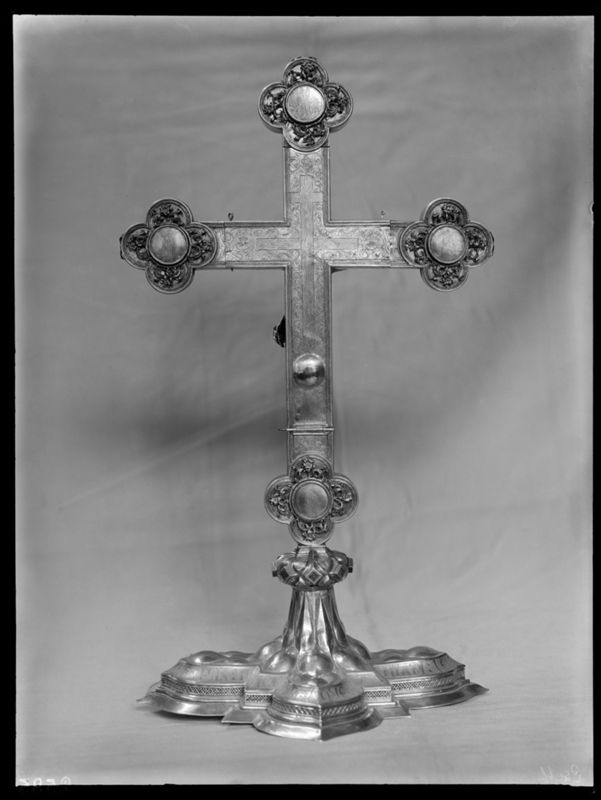 Croix-reliquaire de Brogne