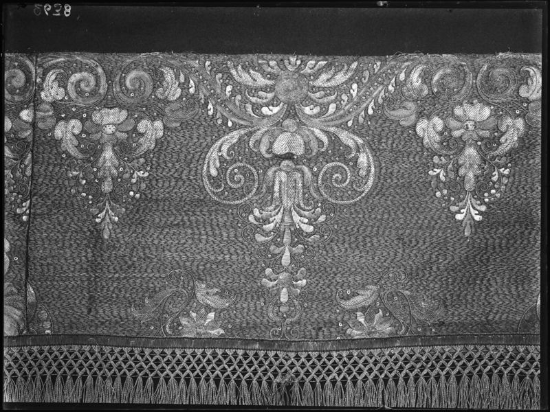 bande[textile] / Musées Royaux d'Art et d'Histoire
