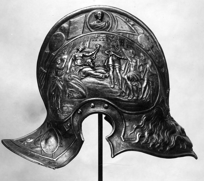 Casque de parade