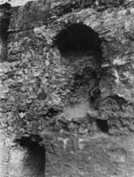 B003056
