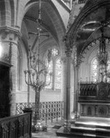 B003677
