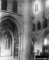 B003678