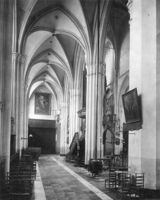 B003734