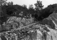 B003777