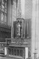 B003841