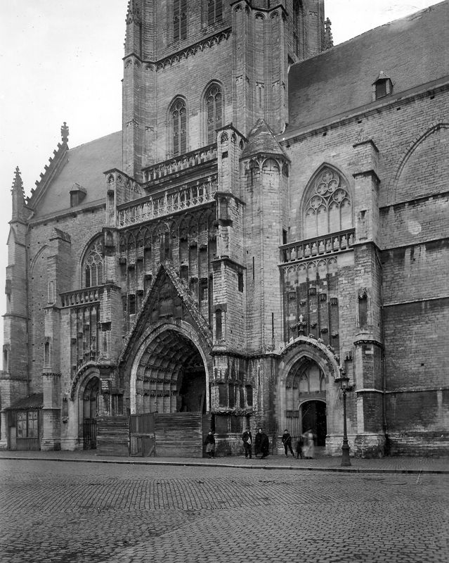 église de pèlerinage / Kerk O.L.Vrouw ten Poel