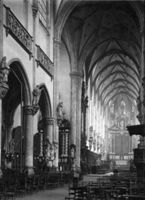 B003900