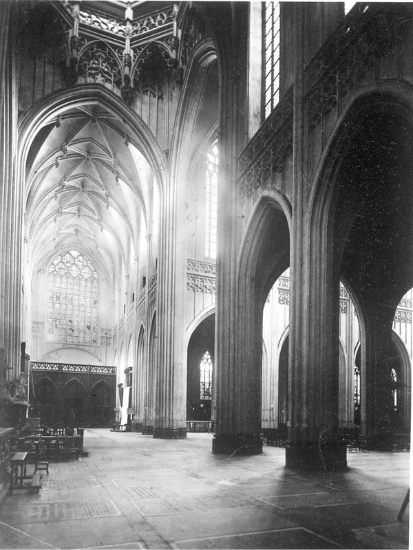 cathédrale / Kathedraal Onze-Lieve-Vrouw ten Hemel opgenomen