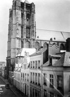 B006125