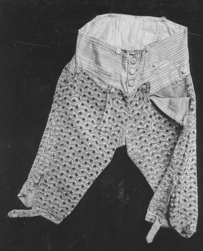 pantalon / Musées Royaux d'Art et d'Histoire