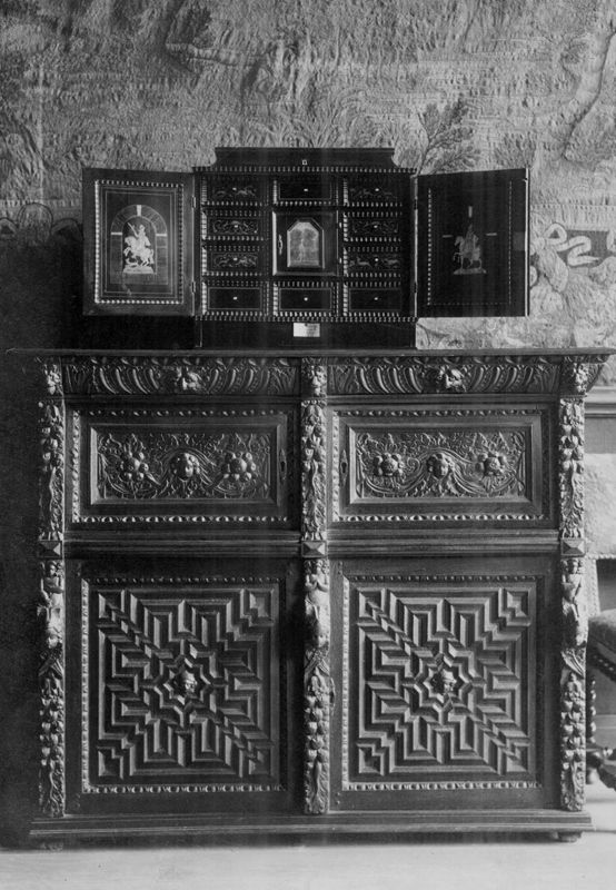 cabinet[meuble] / Musée Curtius