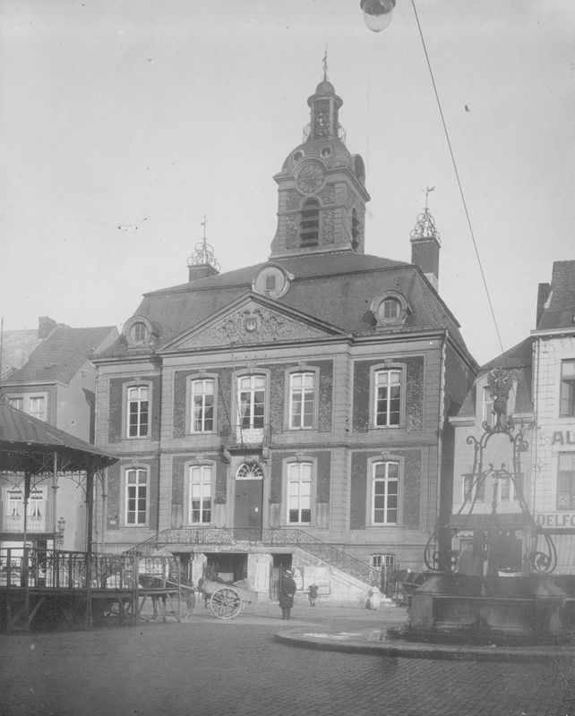 hôtel de ville / Hôtel de ville[Huy]