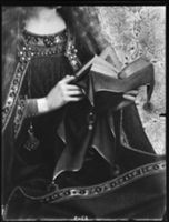 B008709