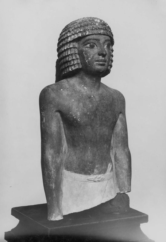 torse humain / Musées Royaux d'Art et d'Histoire