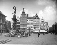 B008882
