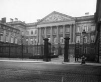 B008947