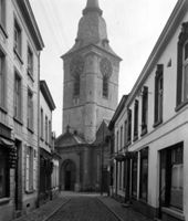 B009033