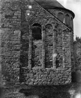 B010125
