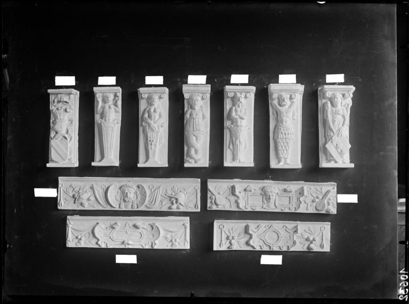 Caryatide d'une habitation privée de Neuville-en-Condroz
