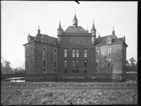 B010696