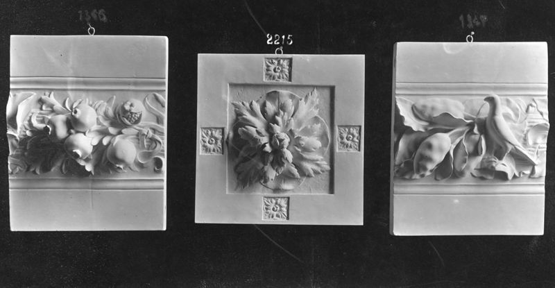 Plafond (fragment) à feuillage du château du Connétable Anne de Montmorency à Ecouen