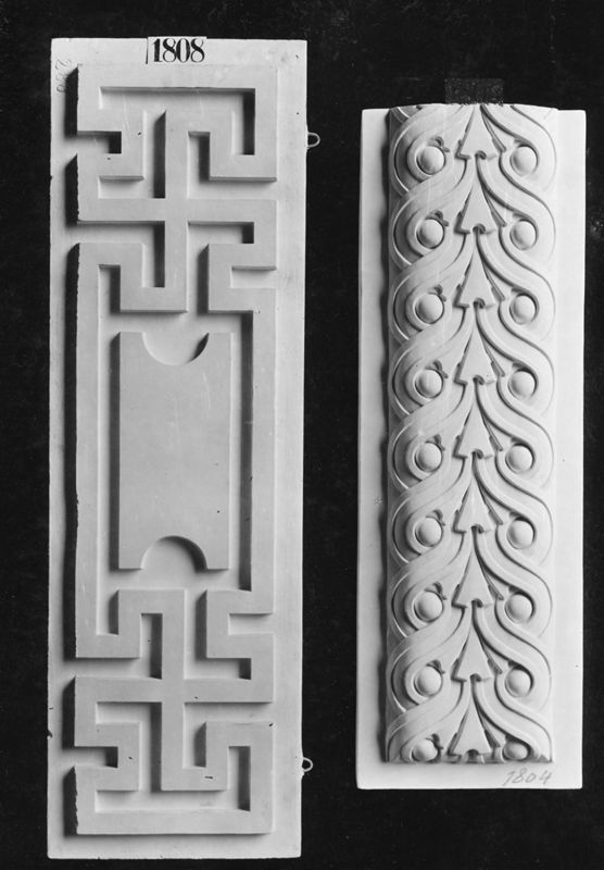 Panneau sculpté
