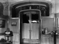 B011583