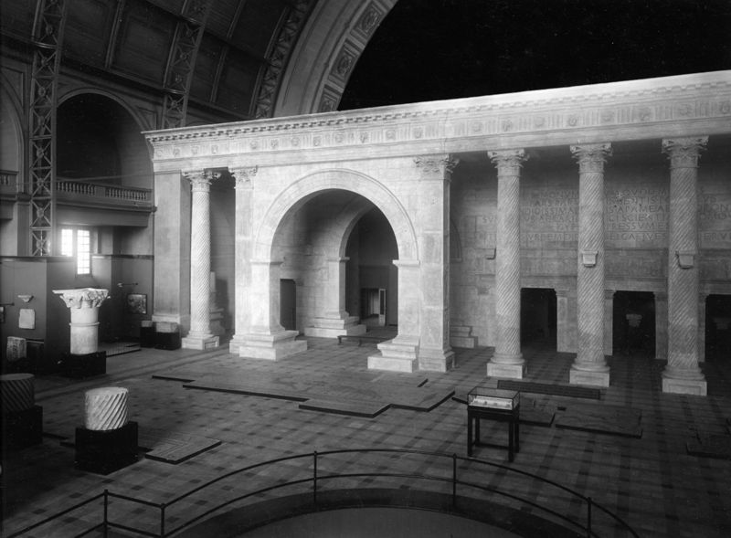 Apamée/Apamea: reconstitution du portique de la Grande Colonnade (détruit en 1946)