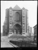 B015221