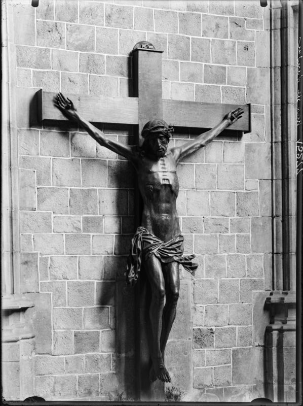 Christ en croix