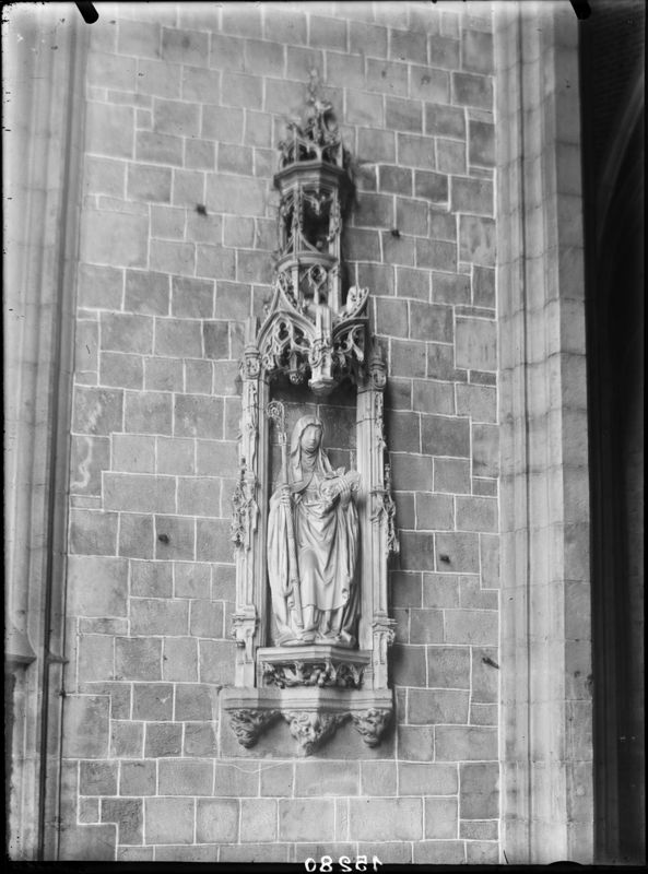 Sainte Begge ou sainte Waudru (?)