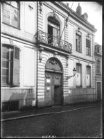 B015329