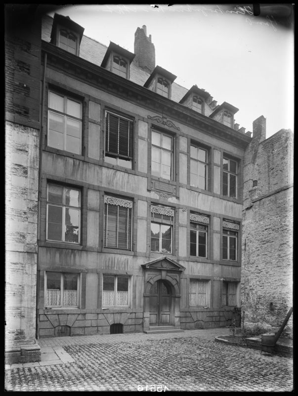 hôtel de ville / Hôtel de ville[Ath]